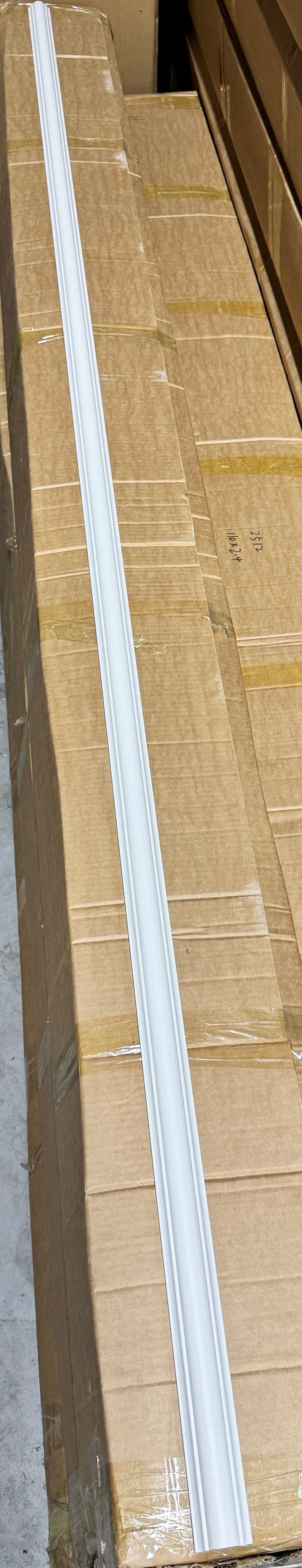 Elegant White Classic Casing / Wainscoting Cap Molding